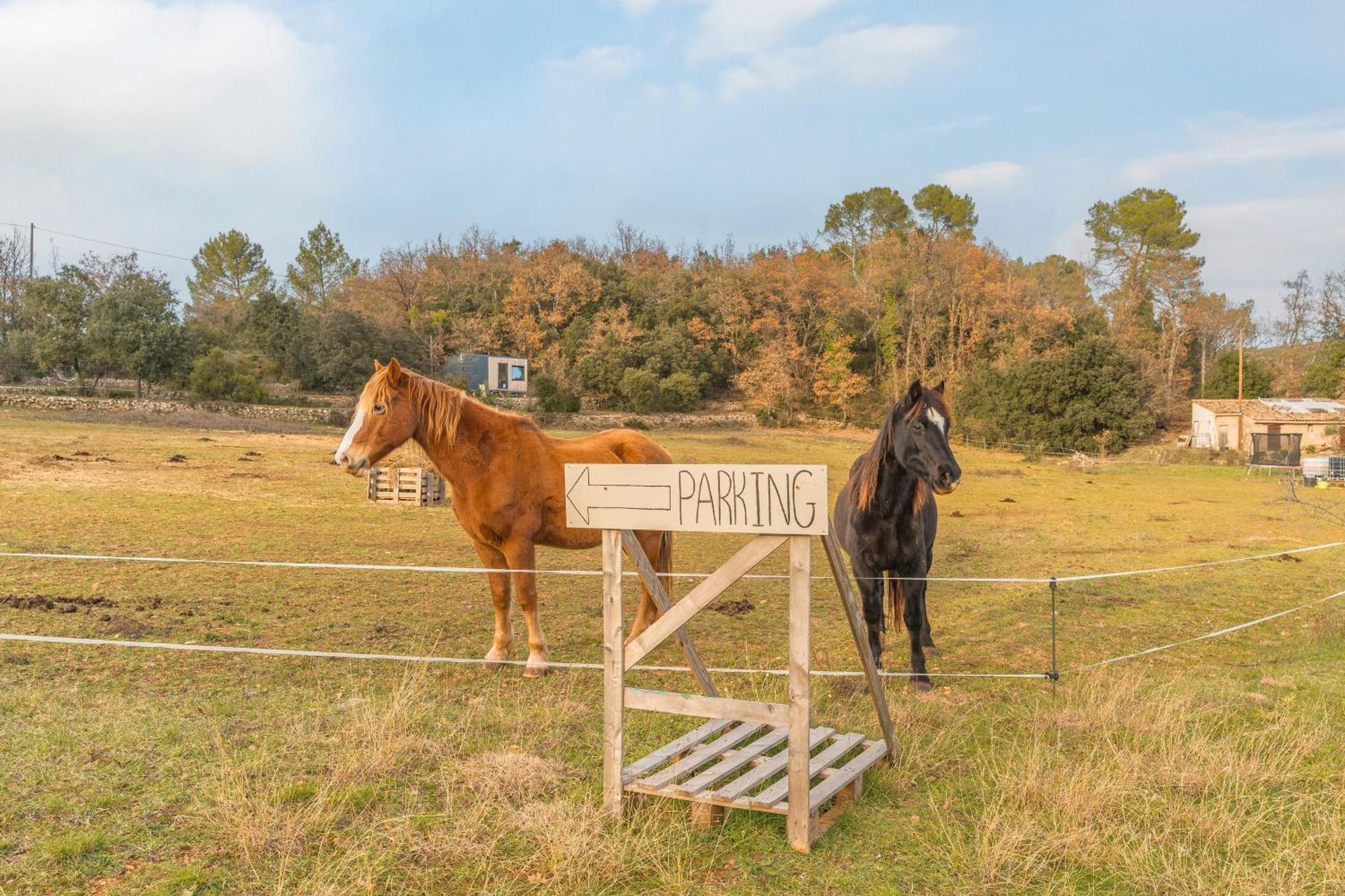 La Cabane Aux Chevaux Varages Exteriör bild