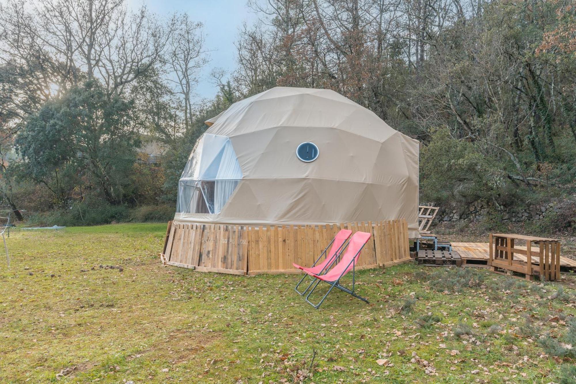 La Cabane Aux Chevaux Varages Exteriör bild